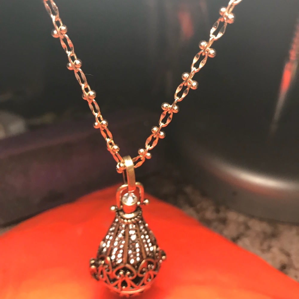 UniqueCustomJewels is outrageously beautiful & fun